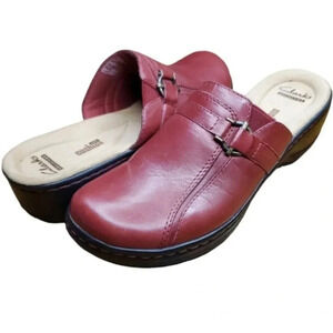 CLARKS Collection Burgundy Leather Slip On Mules Size 9.5